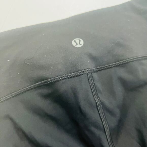 Lululemon Black Cropped Mesh Detail Leggings Size Small - Picture 3 of 8